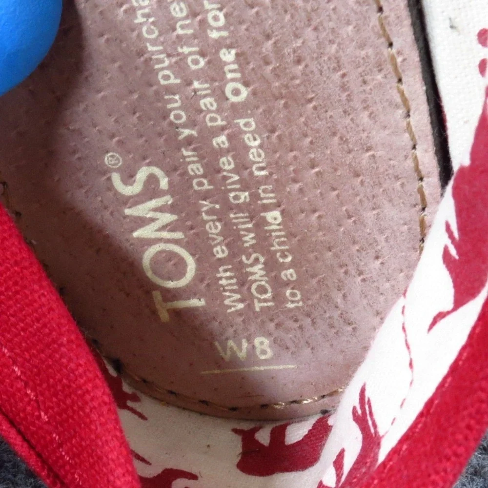 TOMS Classic Alpargata Womens Slip On Shoes Size 8 Everyday Comfort Red Canvas